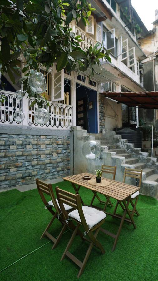 Gosolo Stays Bandra Hostel Мумбай Екстериор снимка